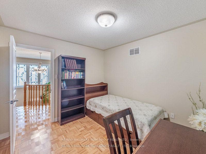 74 Thomas Legge Crescent photo 31