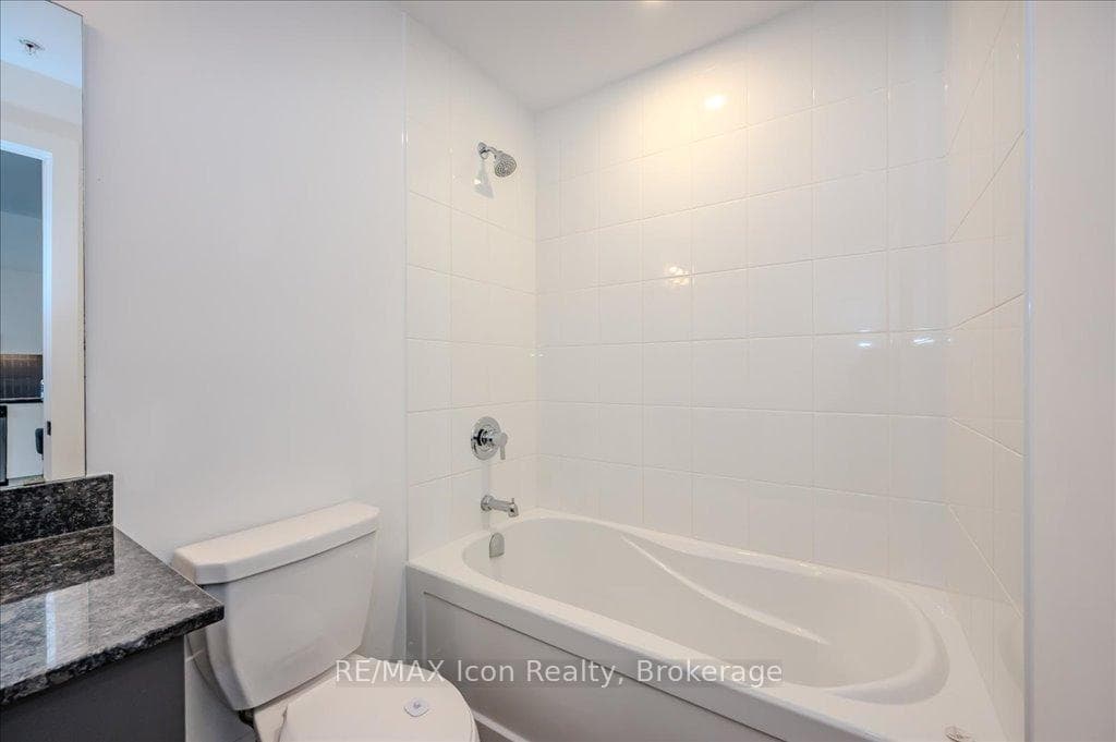 26 Lowes Road Unit 105 photo 23