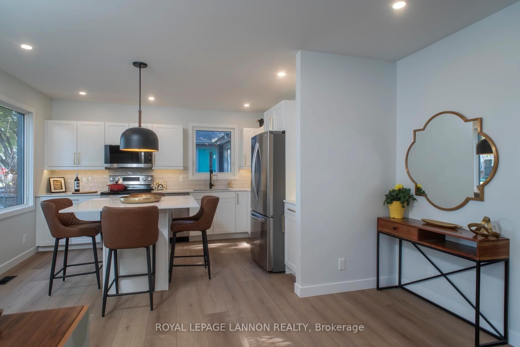 633 Hyde Park Avenue photo 8