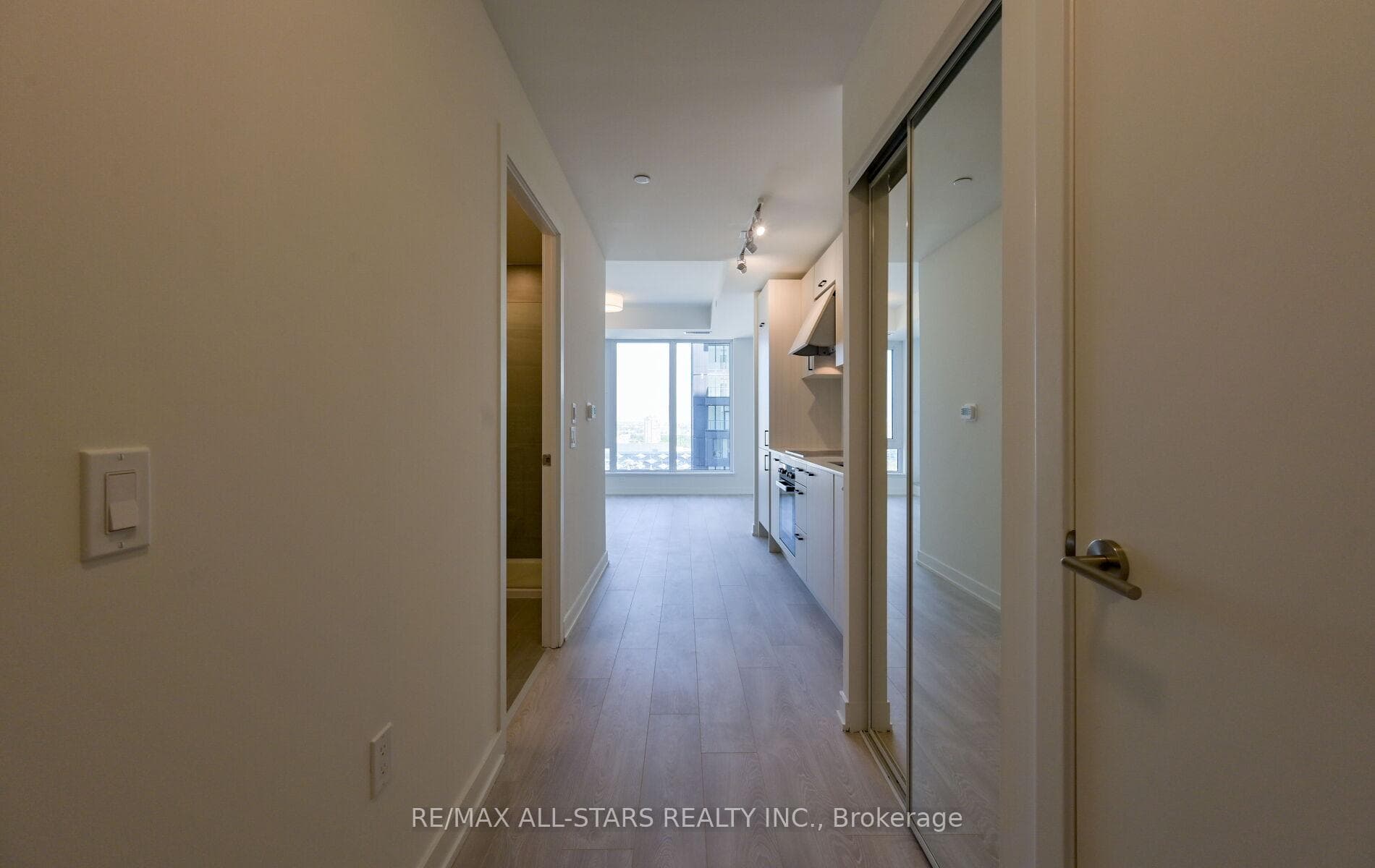 1 Quarrington Lane Unit 2309 photo 9
