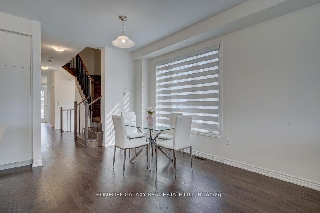 28 Velvet Drive photo 8