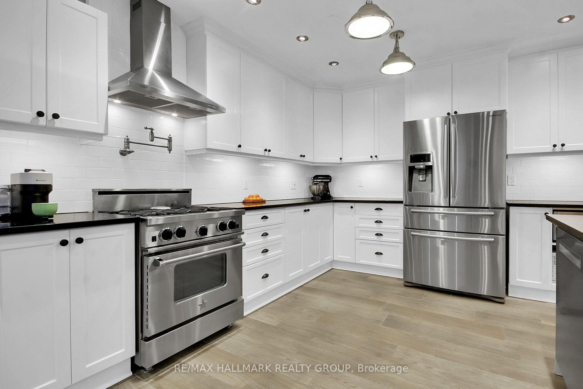 24 Morris Street photo 7