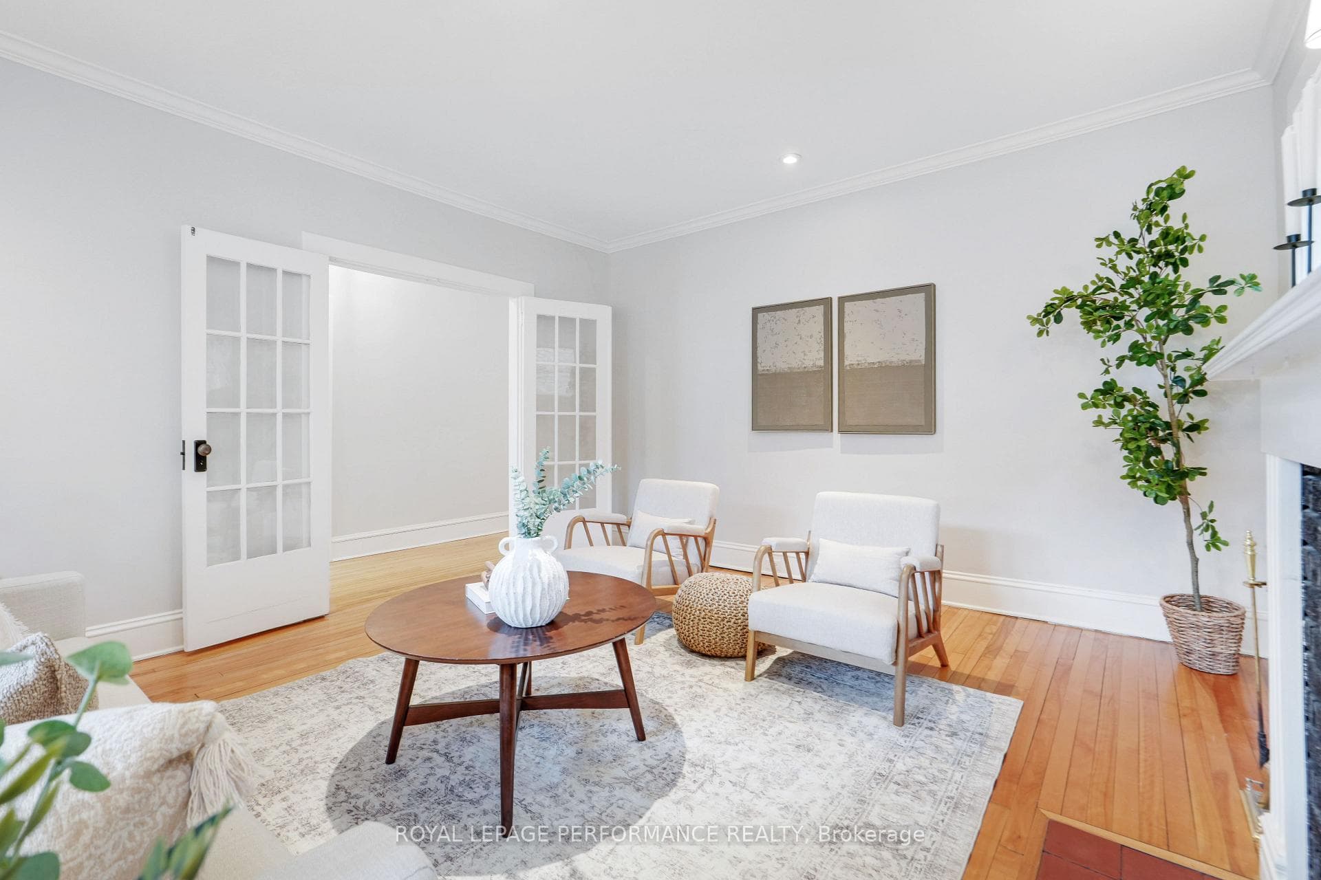 33 Ossington Avenue photo 10