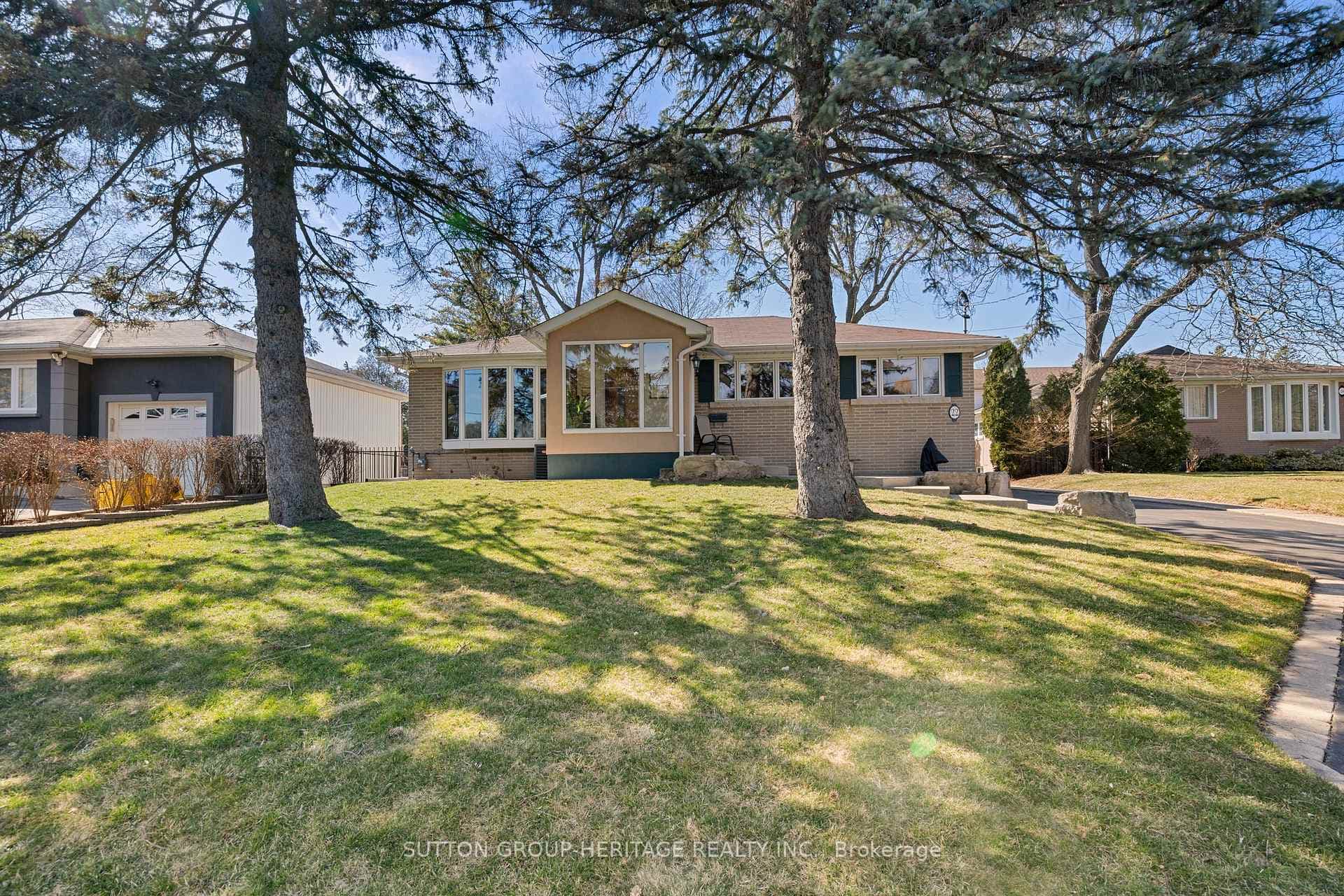 22 Paramount Road photo 2