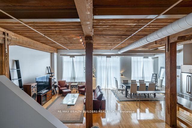 993 Queen Street Unit 417 photo 22