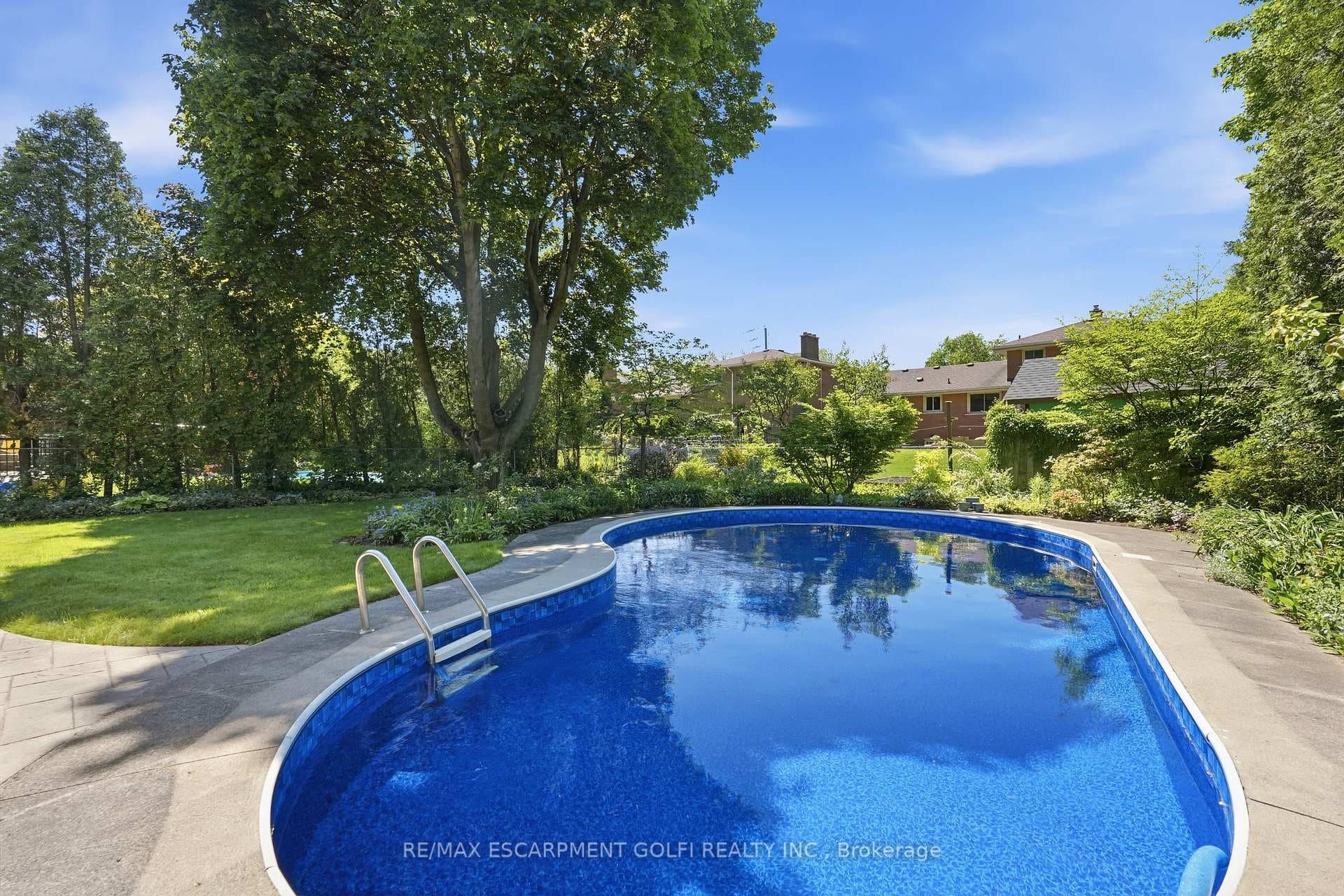 7 Braemar Place photo 35