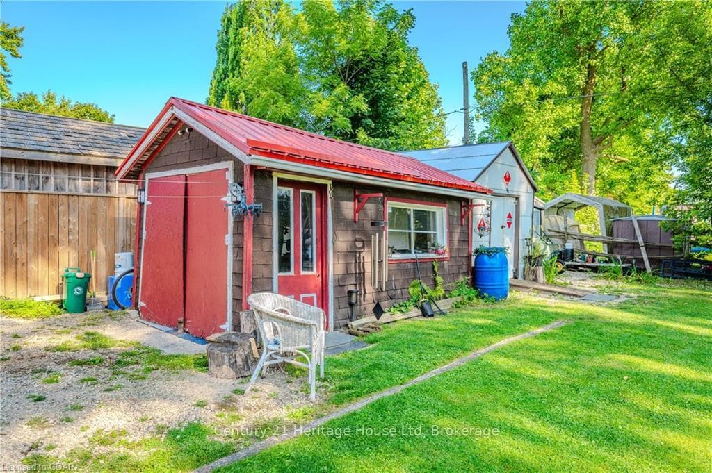 645 YONGE Street photo 40