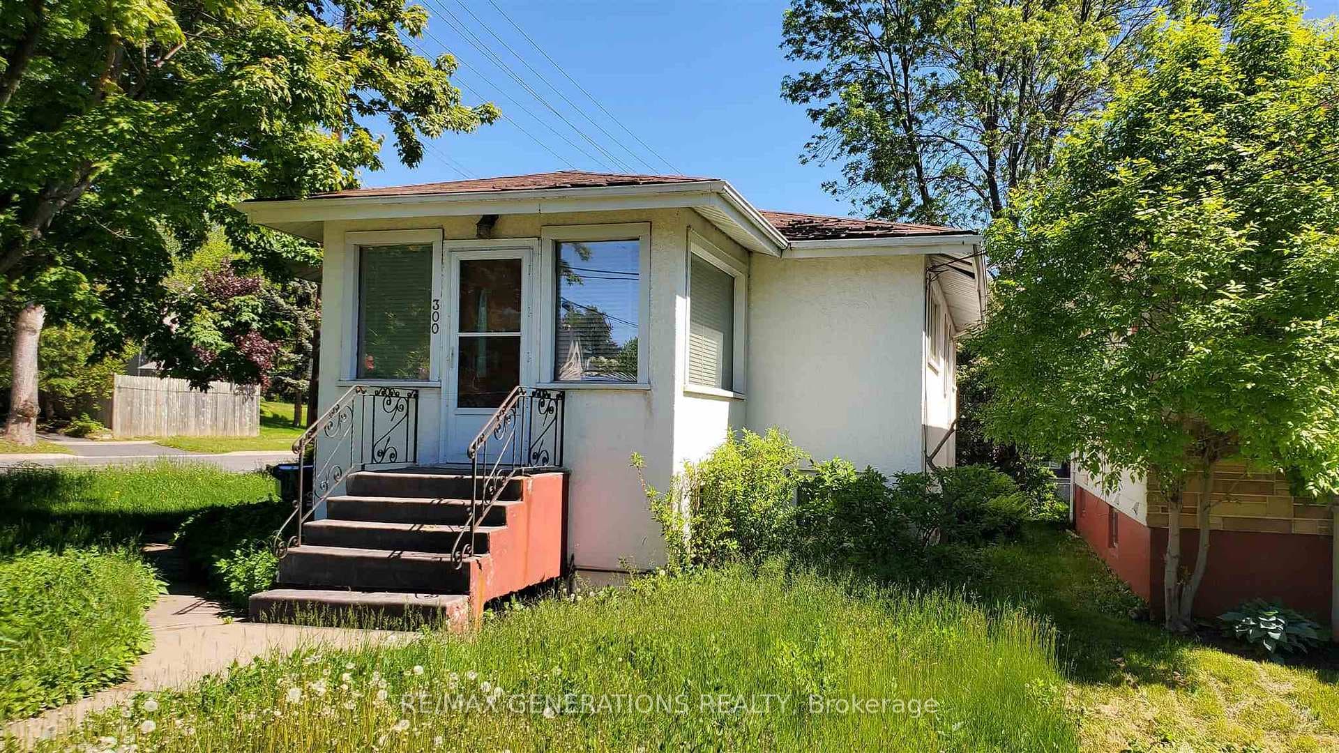 300 Van Horne Street photo 5