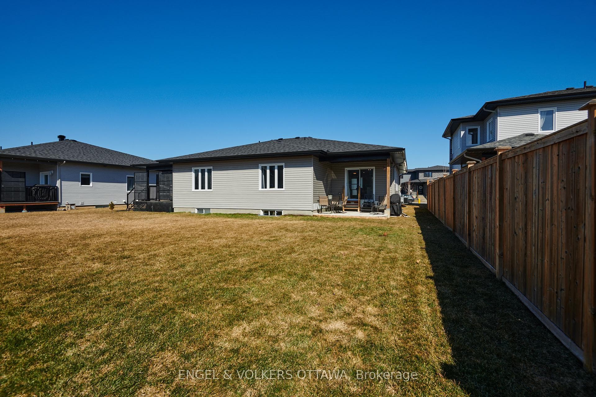 283 Moisson Street photo 32