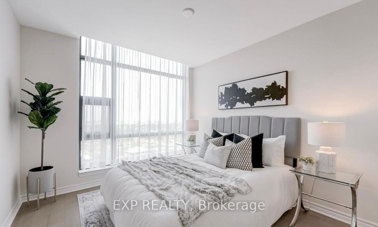 2522 Keele Street Unit 704 photo 18