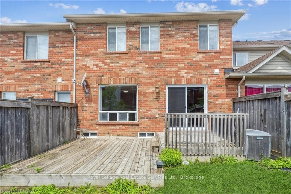 4016 DONNIC Drive photo 43