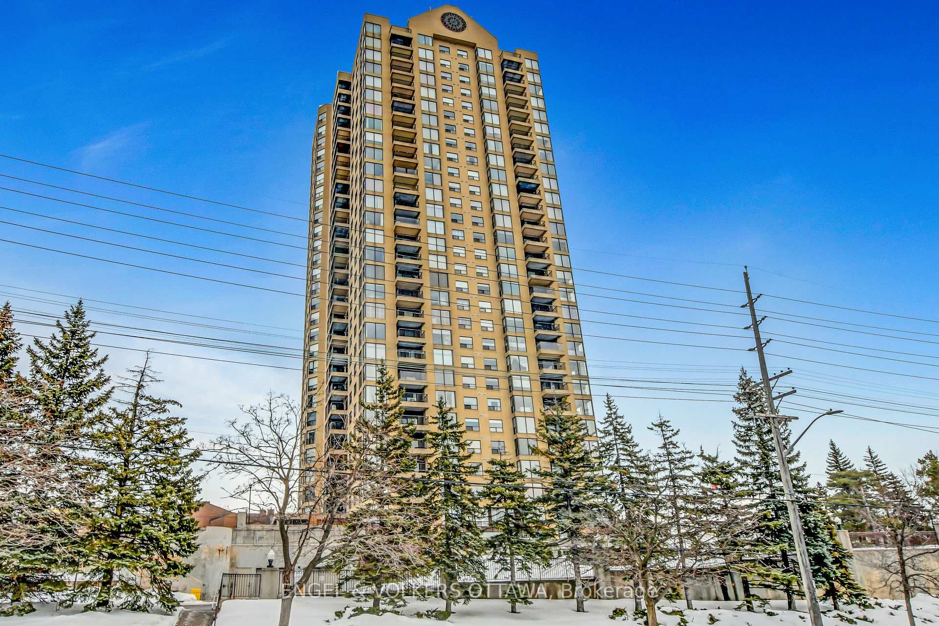 545 St-Laurent Boulevard Unit 2507 photo 1