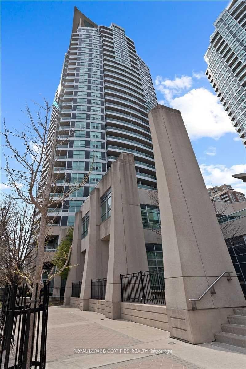 33 Elm Drive Unit Tp2709 photo 2