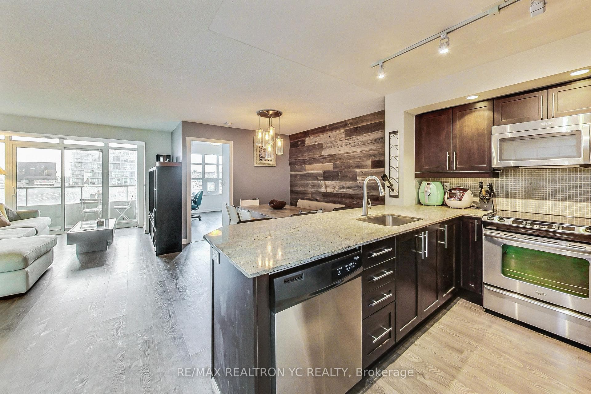 85 East Liberty Street Unit 721 photo 4