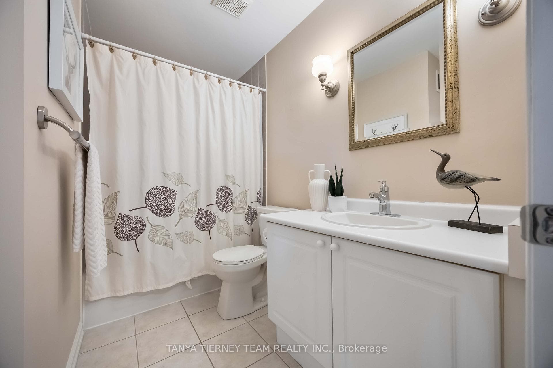25 Wilshire Drive photo 33