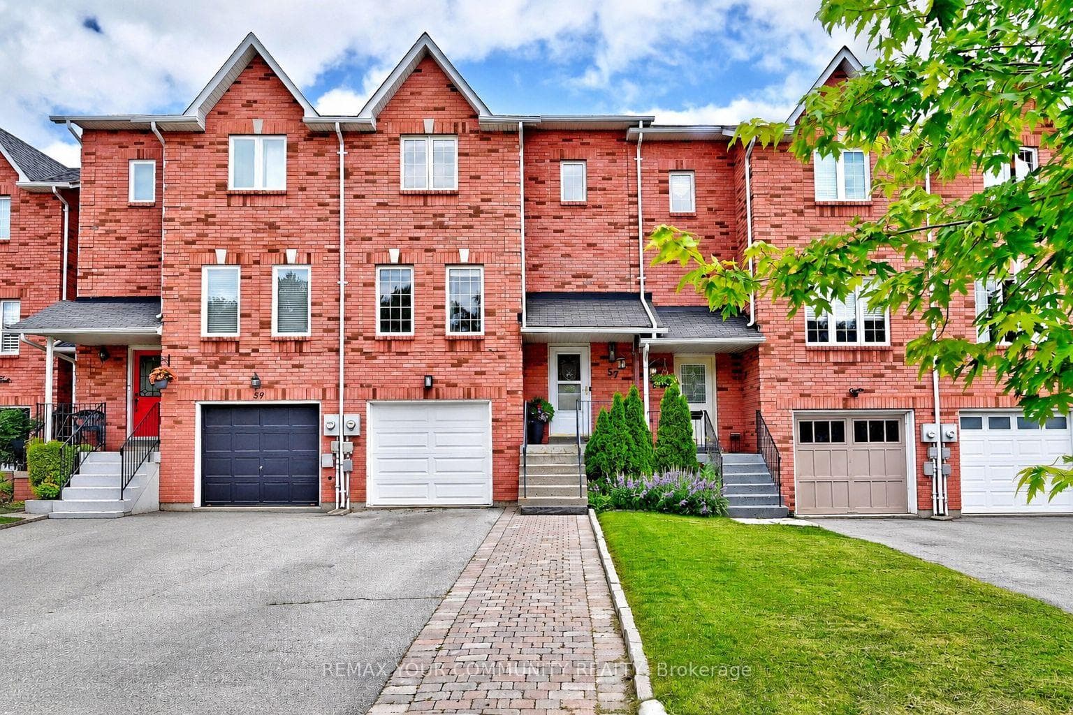 57 Hattie Court photo 2