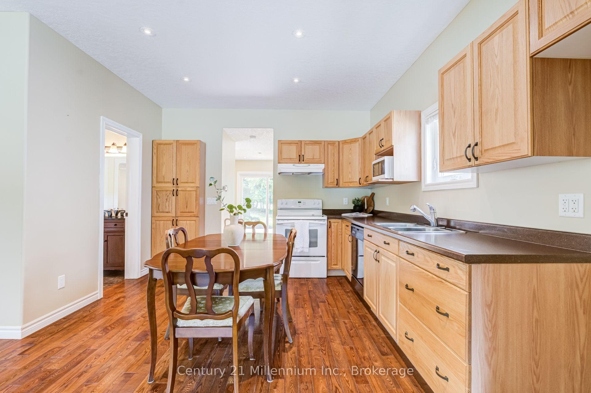 508 Taylor Street photo 15