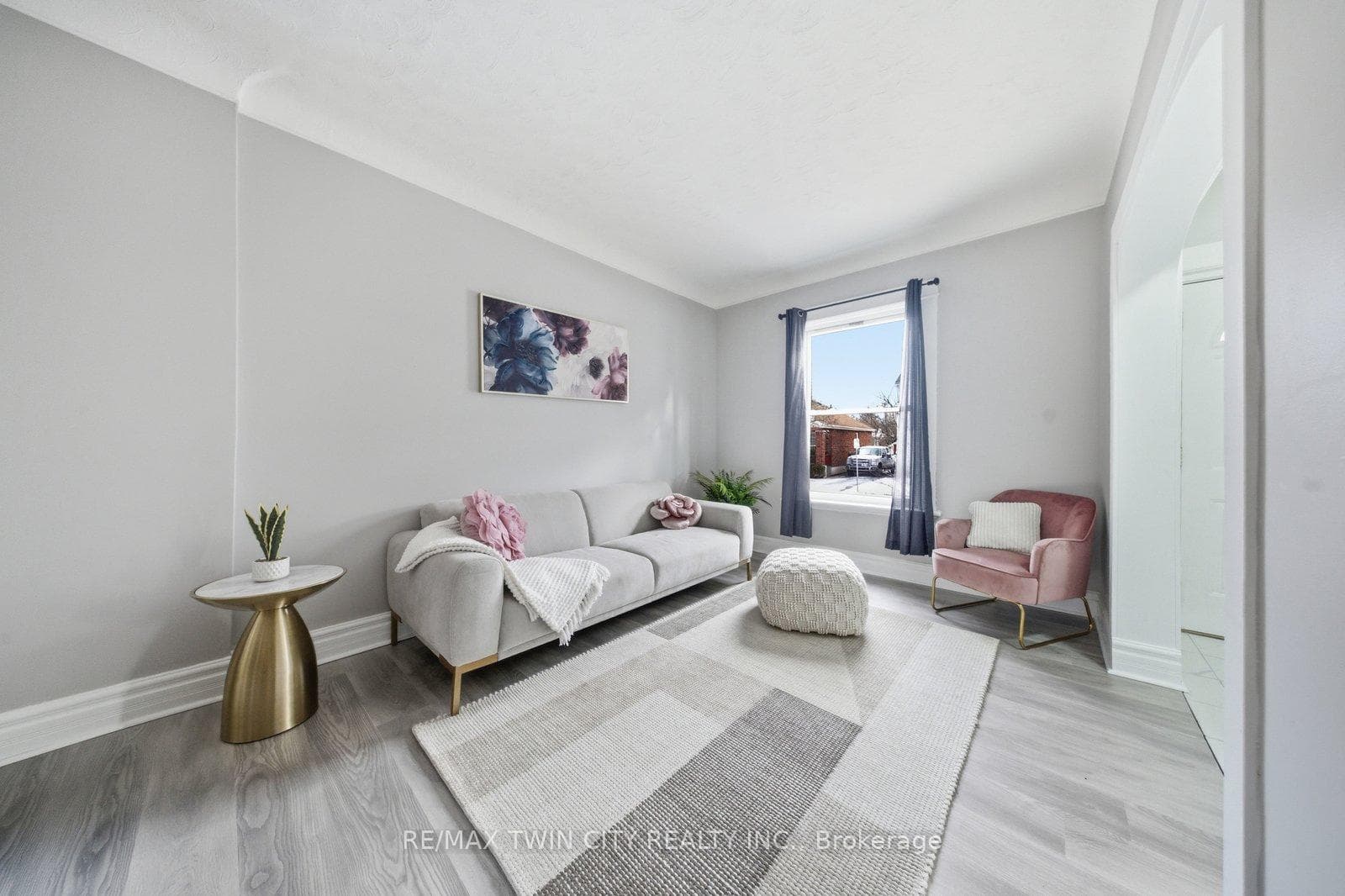 13 Salisbury Avenue photo 8