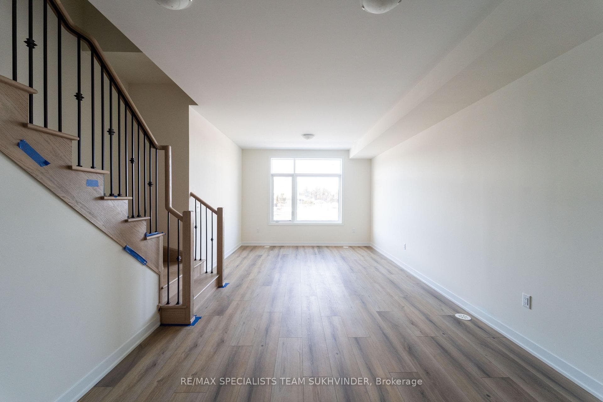 1695 Dersan Street Unit 808 photo 7