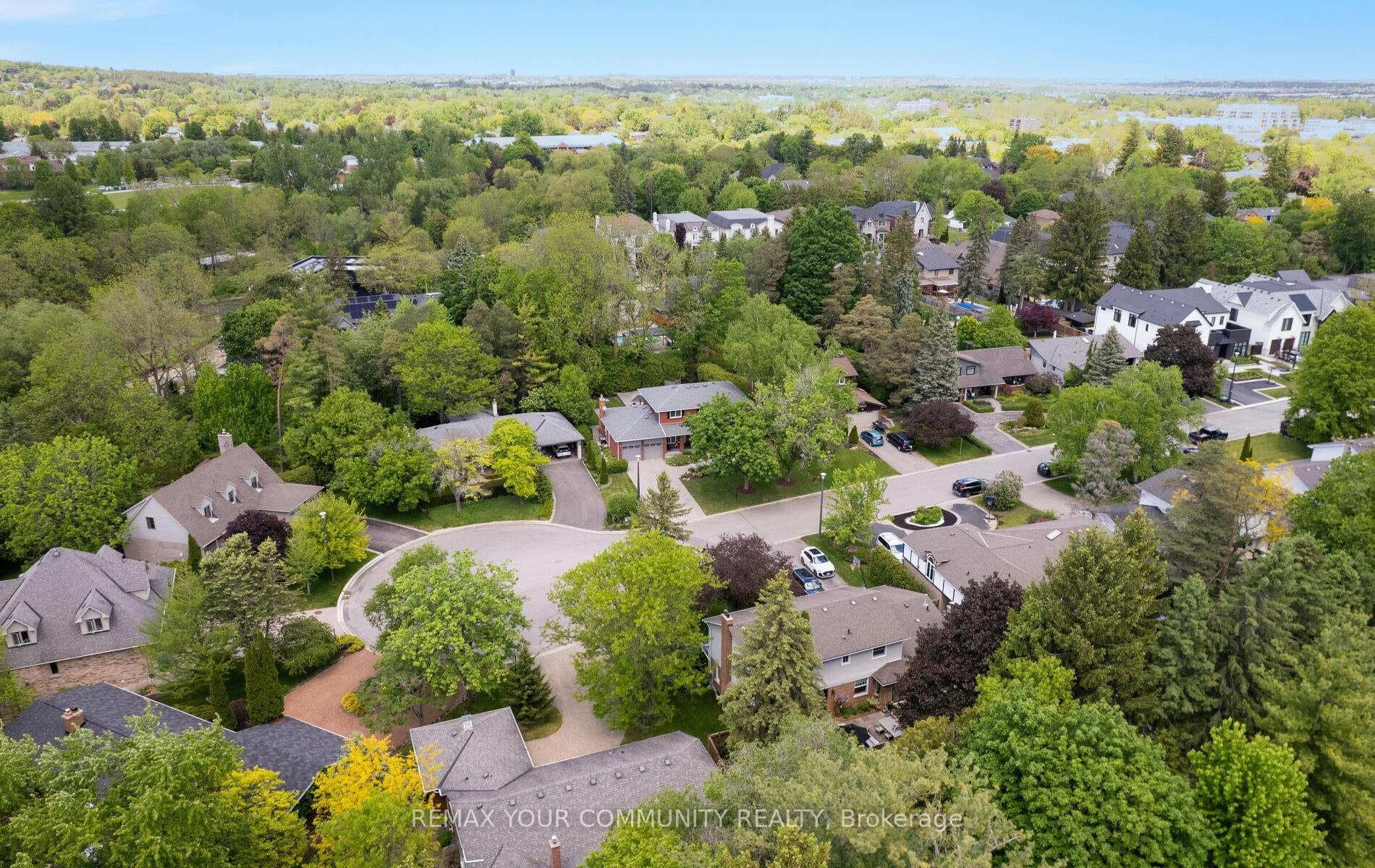 24 Hawthorne Lane photo 4