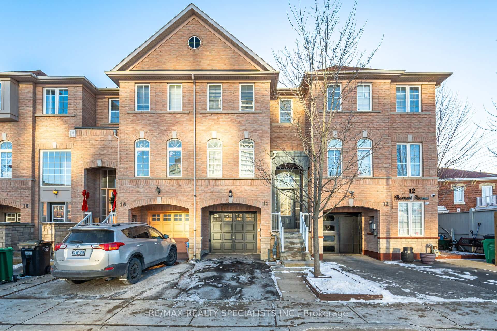 14 Bernard Avenue photo 1