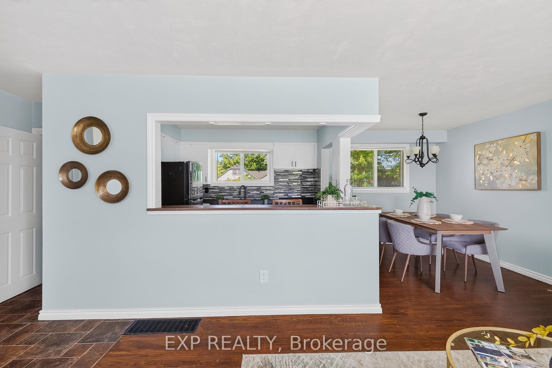 261 King Street photo 8