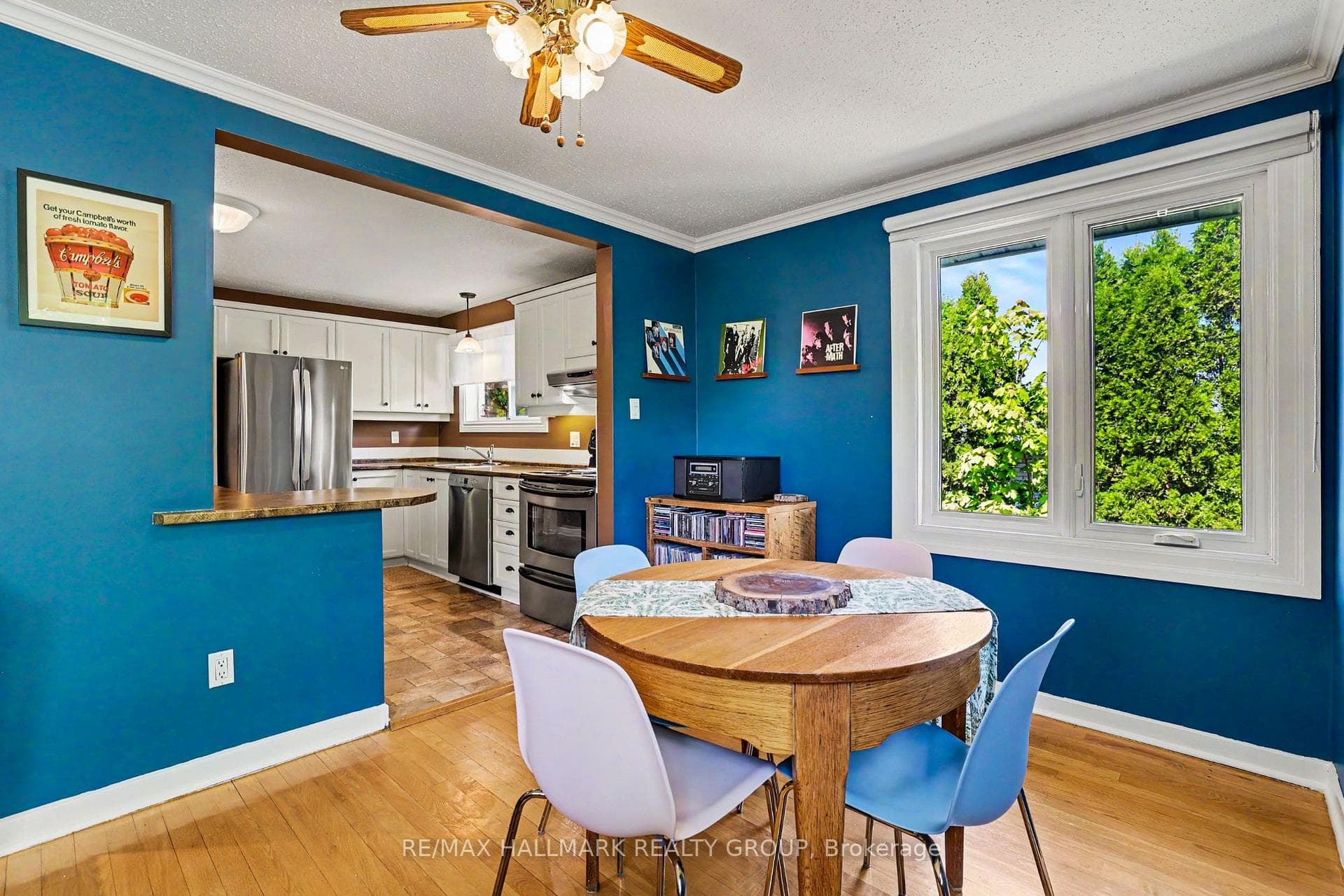 33 Newbury Avenue photo 5