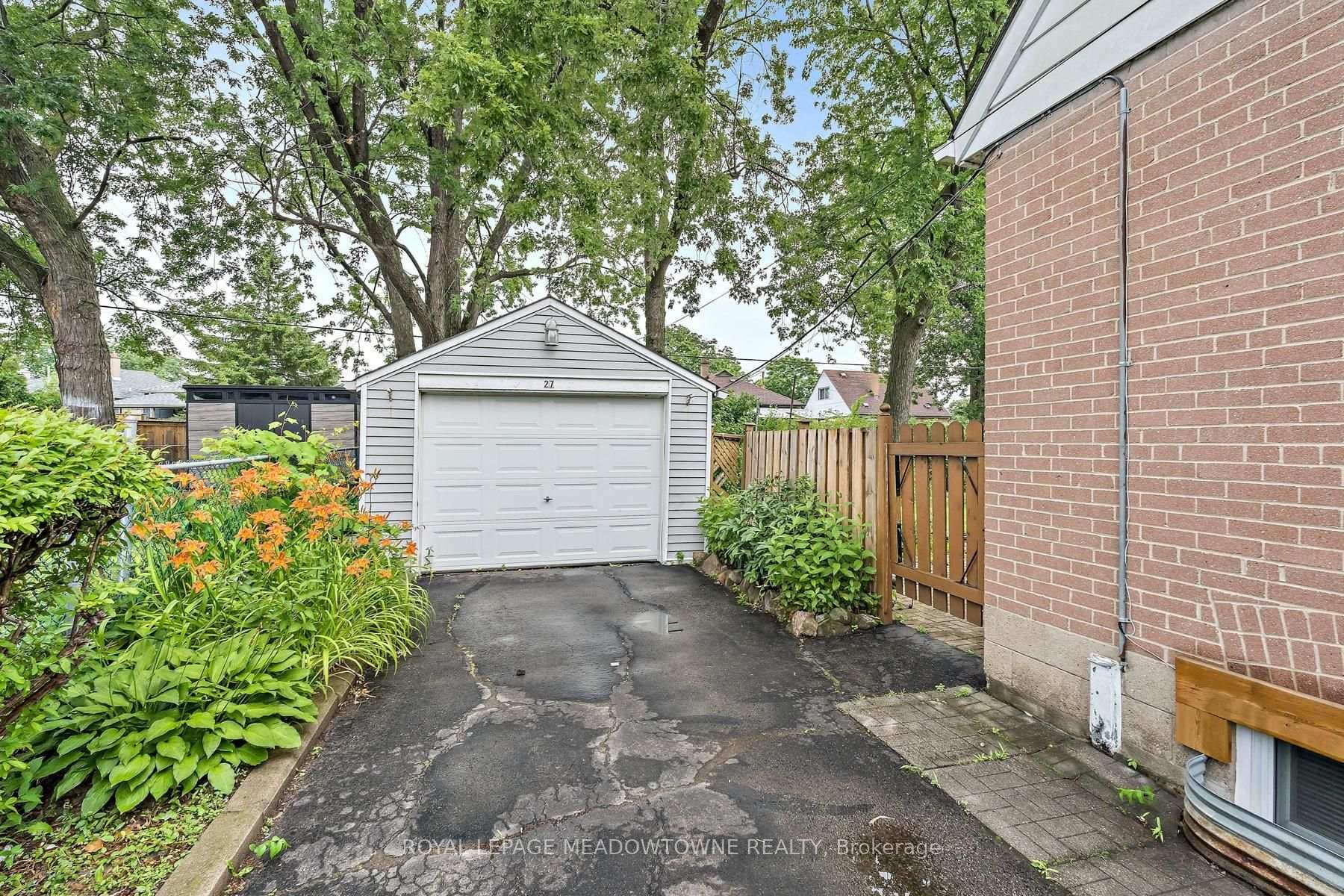 27 Hatfield Crescent photo 29