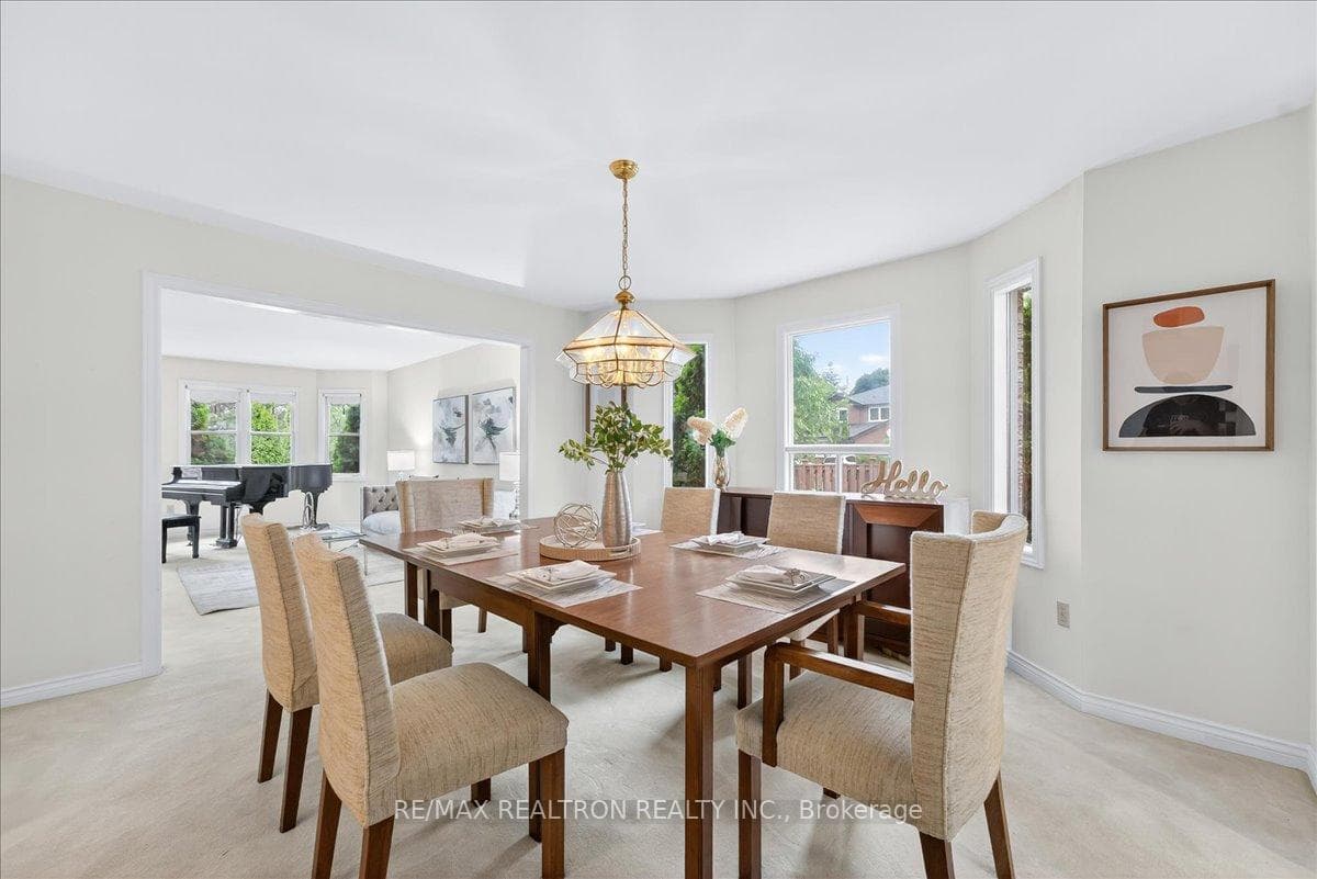 151 Lyndhurst Drive photo 20