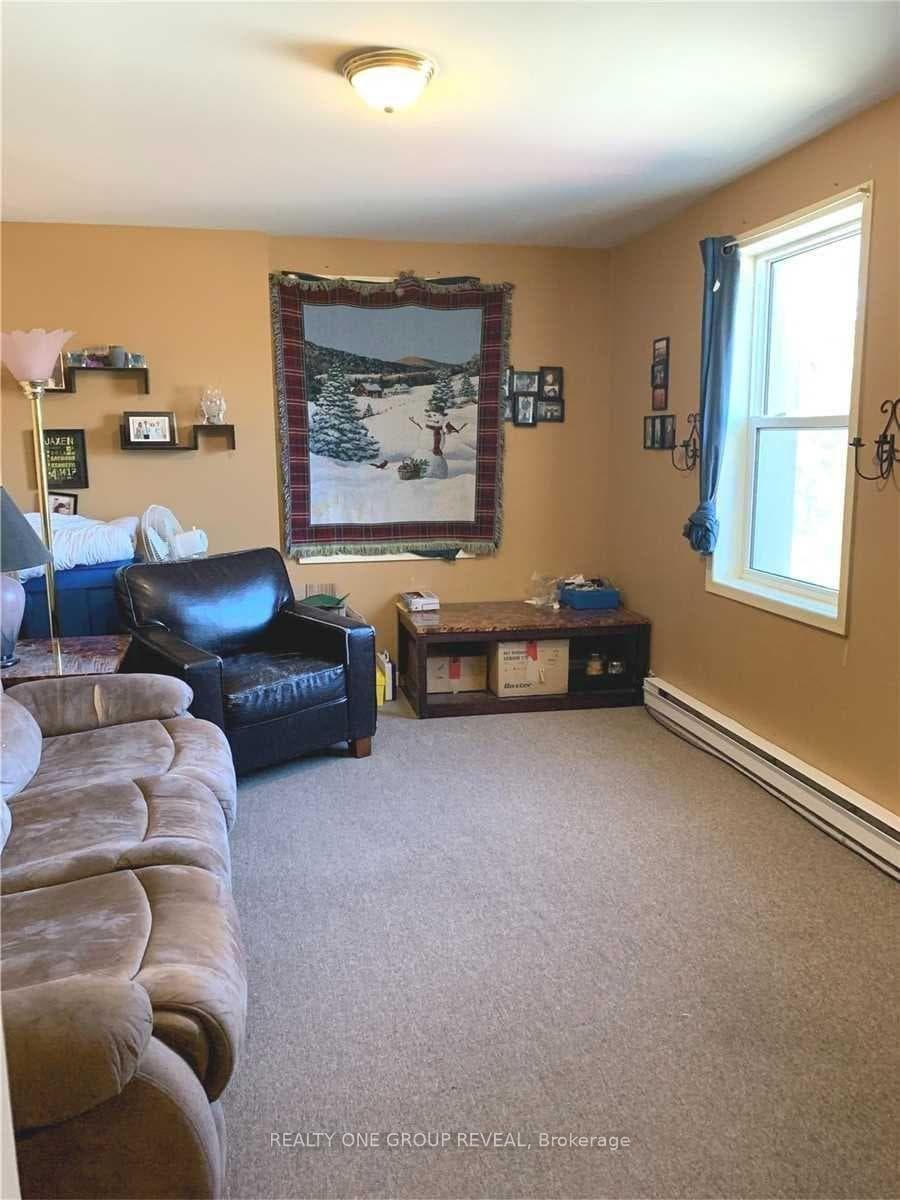 36 Shedden Street photo 9