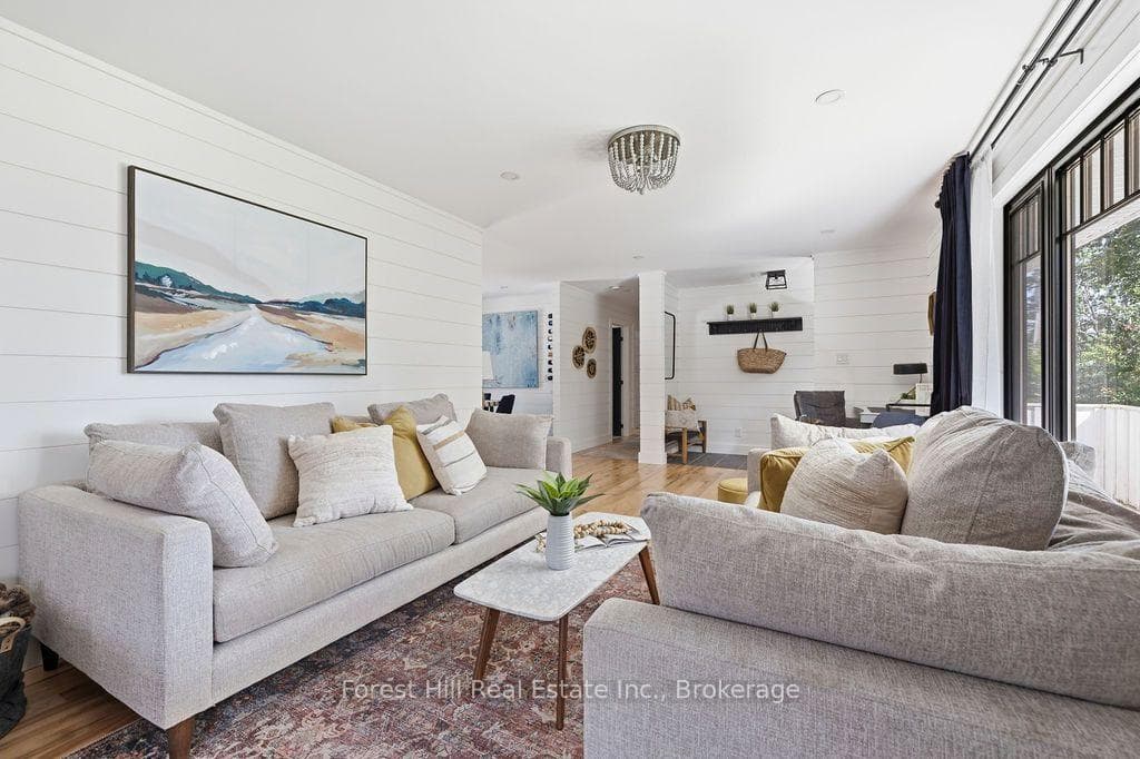 415 Wellington Street photo 12