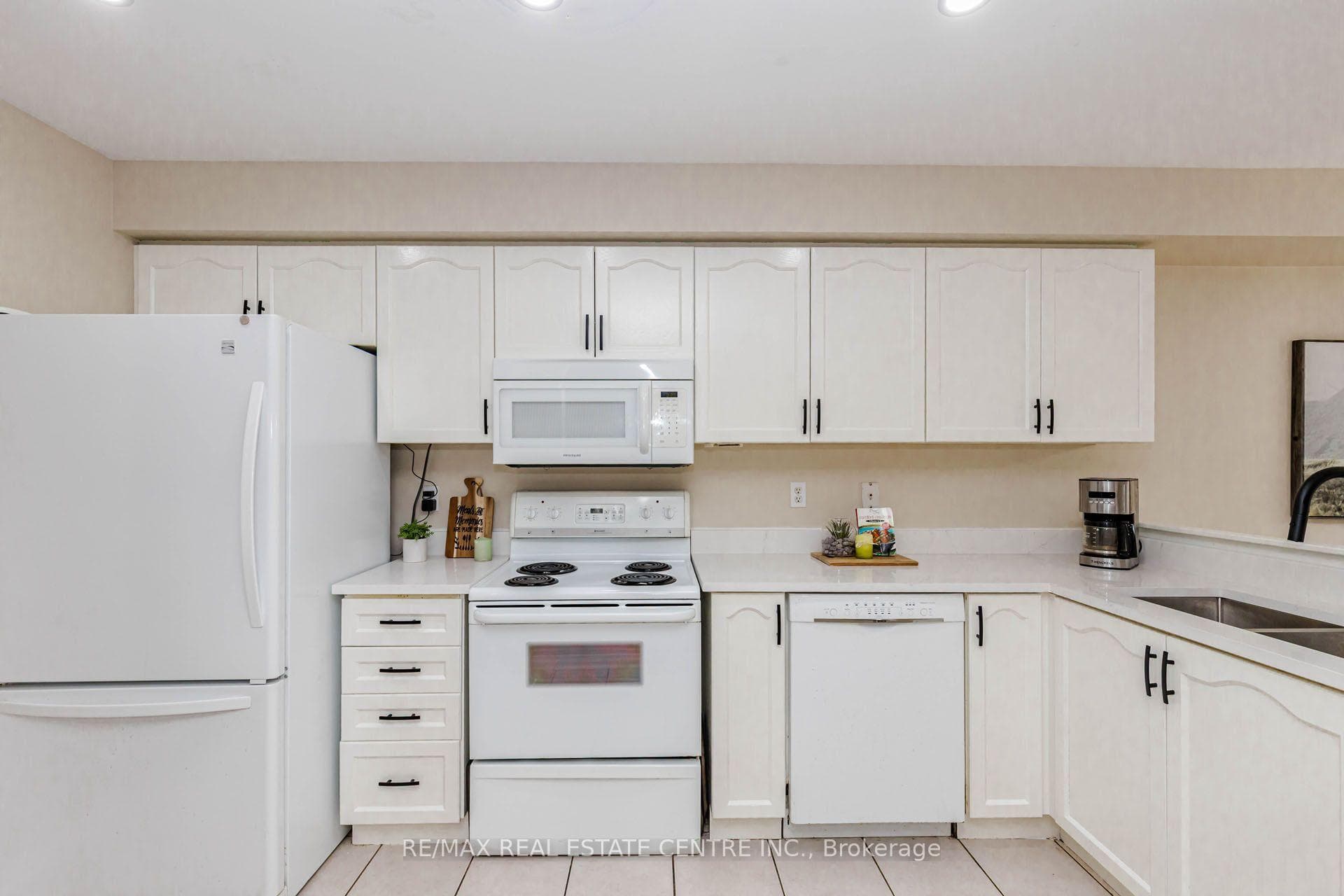35 Prince Crescent photo 10