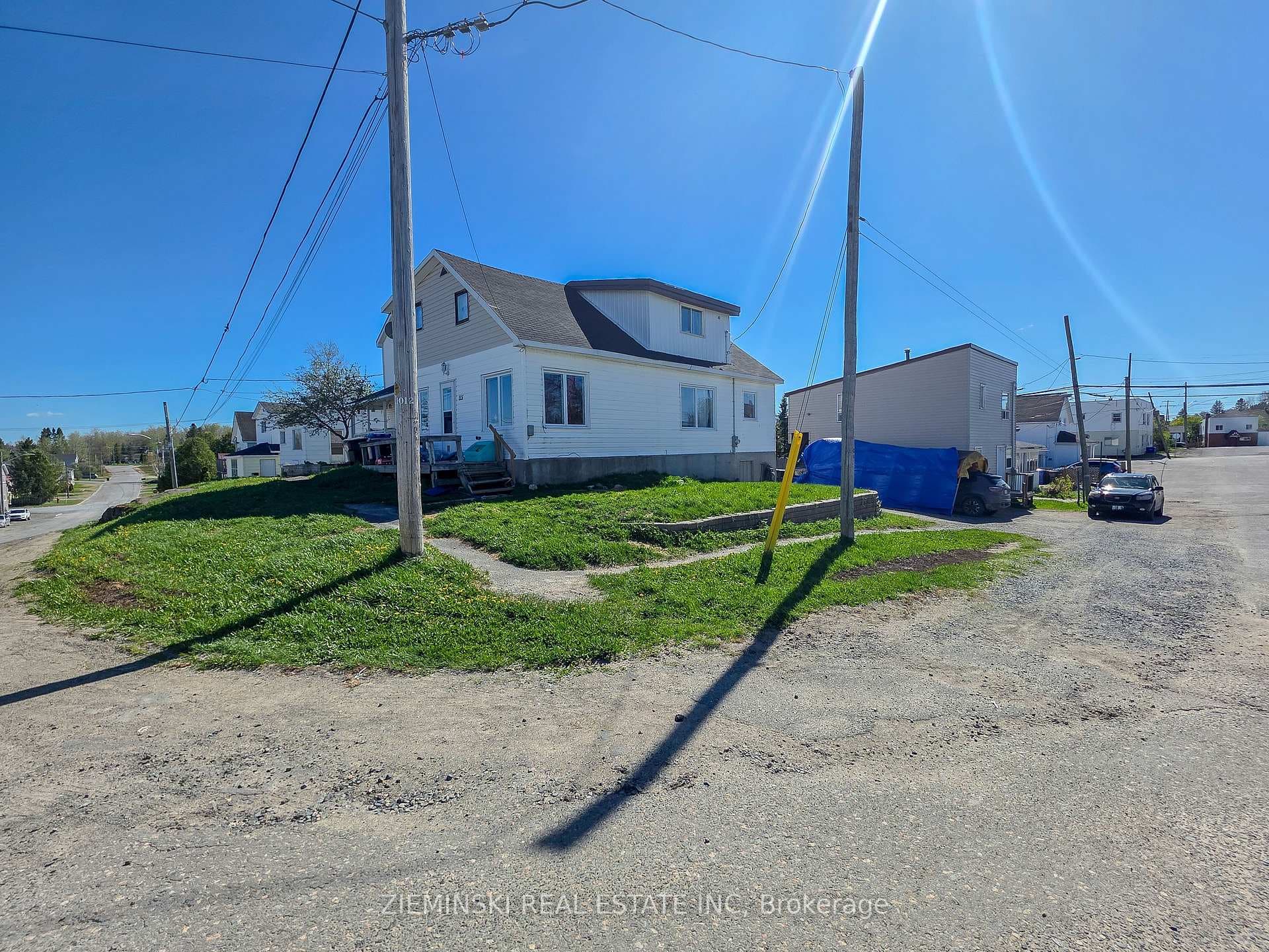 115 Pollock Street photo 38