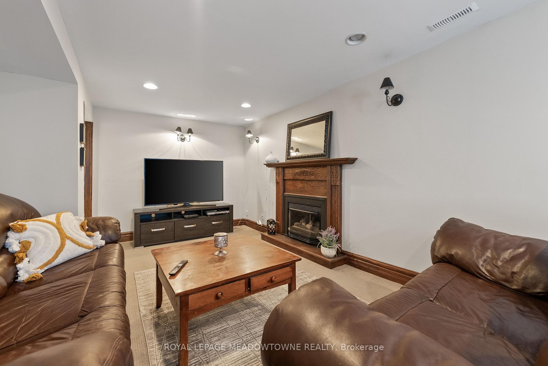 3453 Bertrand Road photo 32