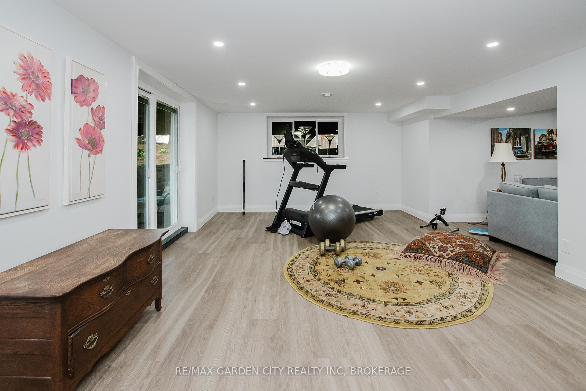 2 Valleyview Court photo 37