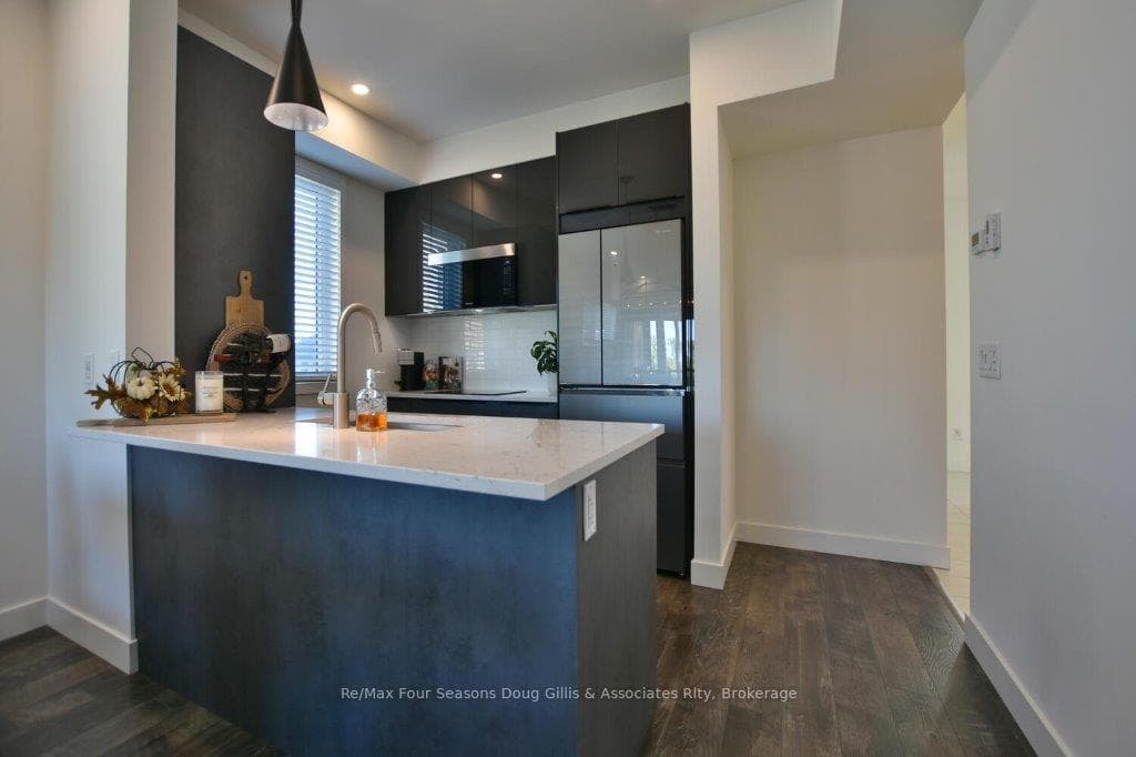 12 Beausoleil Lane Unit 207 photo 8