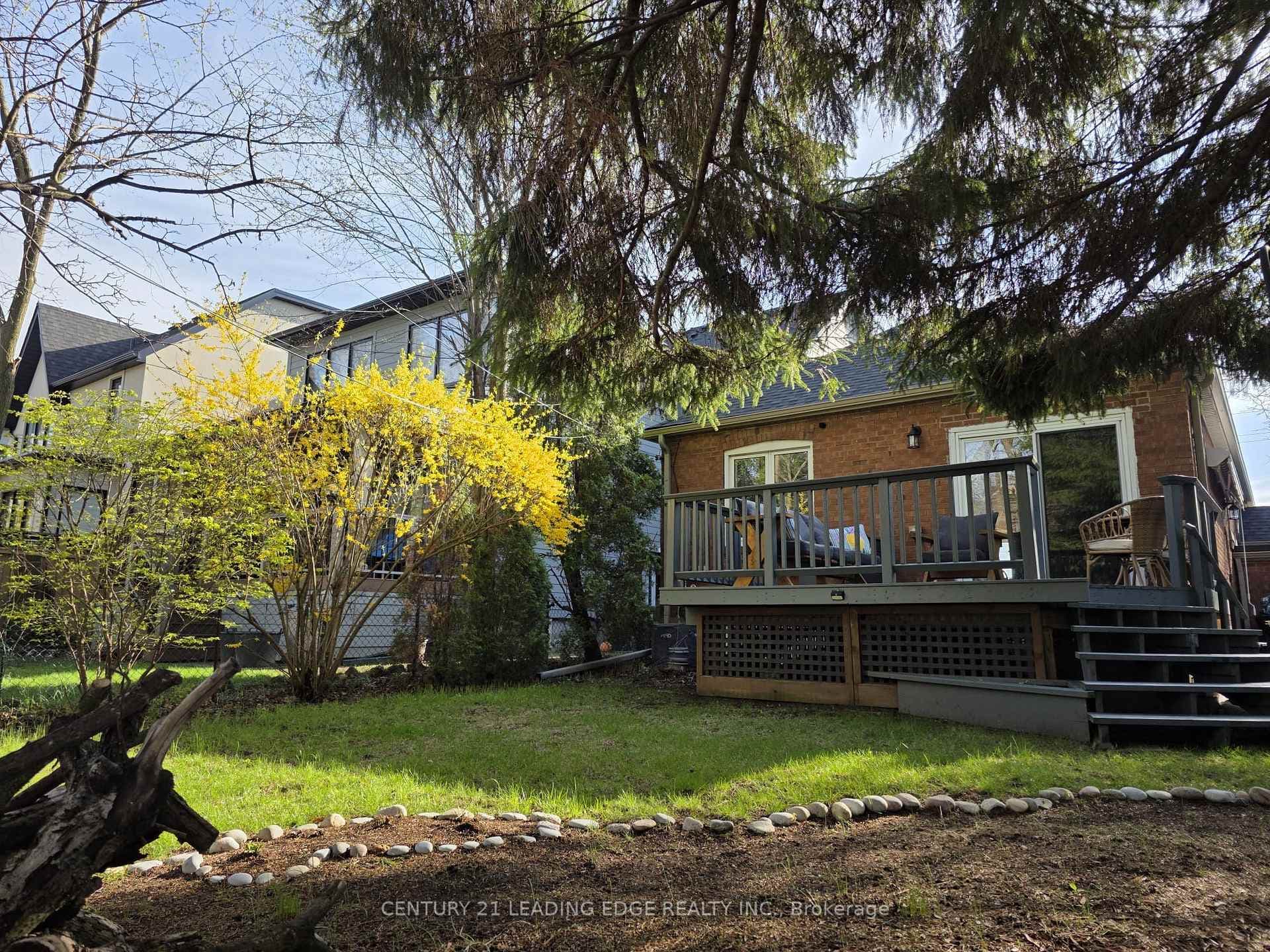 177 Fallingbrook Road photo 4