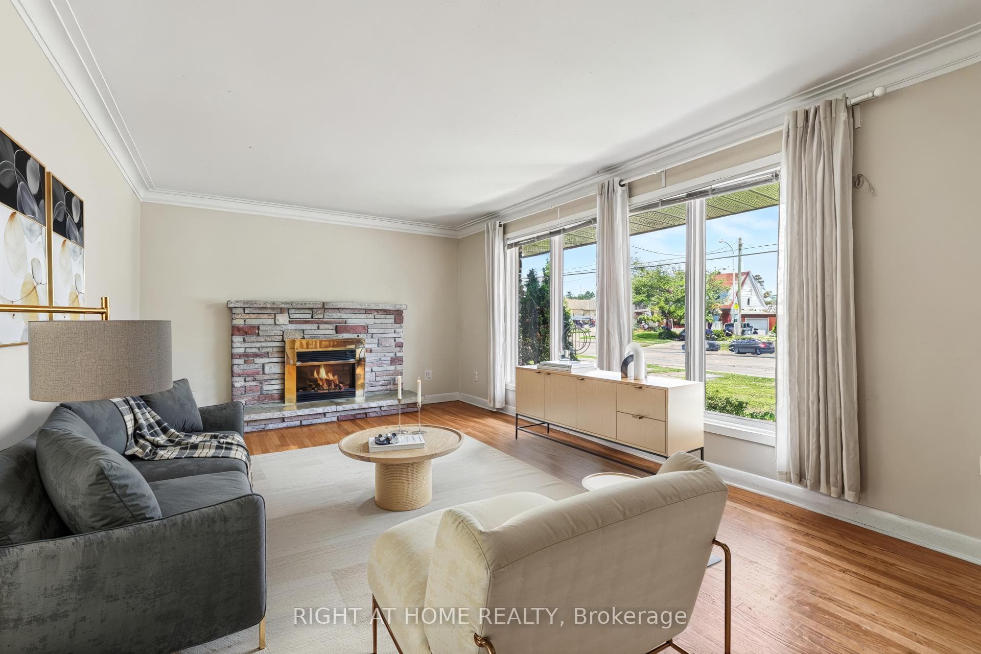 1640 FISHER Avenue photo 3