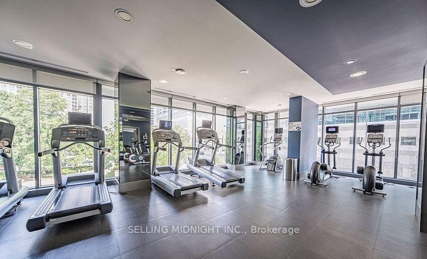 5162 Yonge Street Unit PH301 photo 21