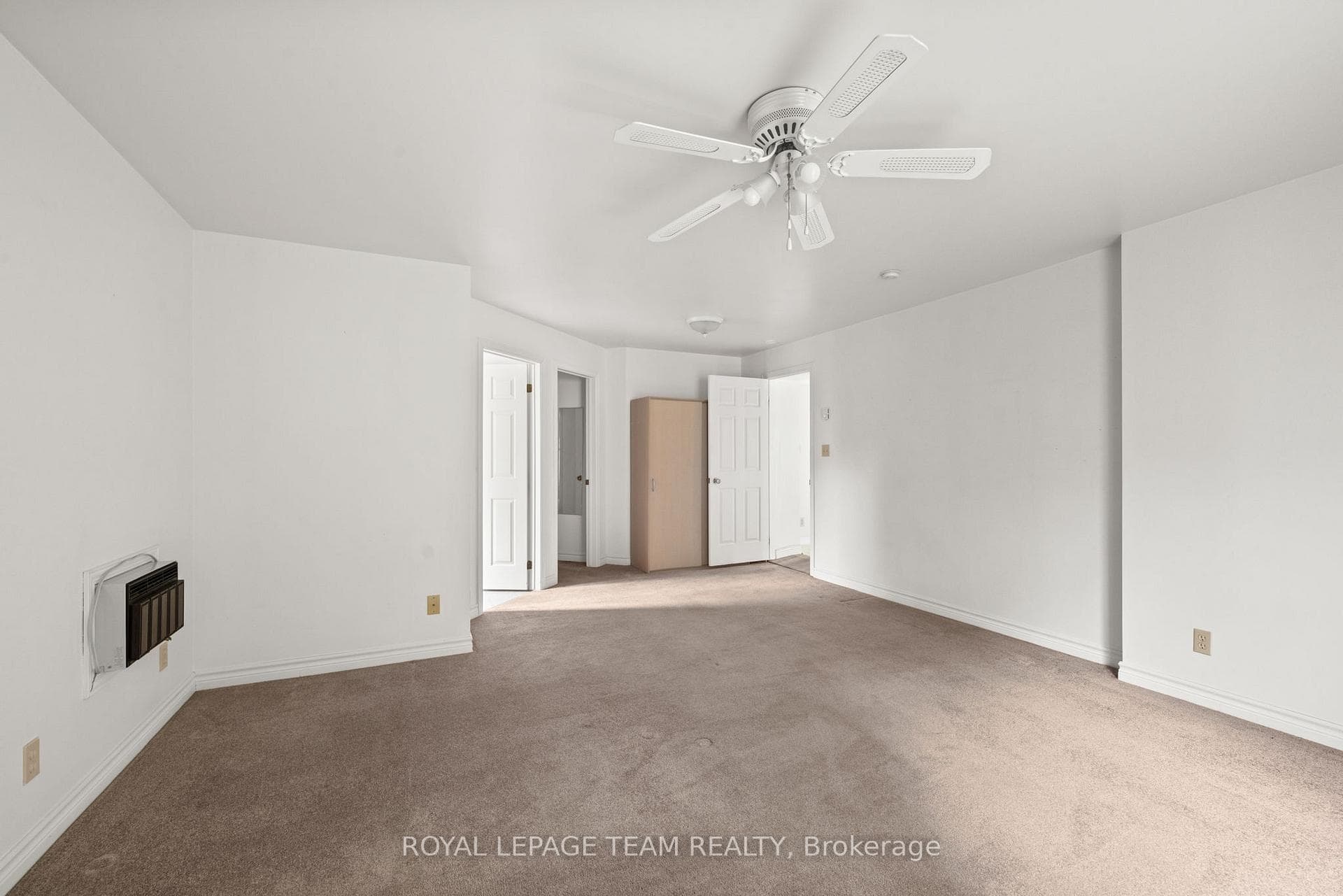 634 Elgin Street photo 21
