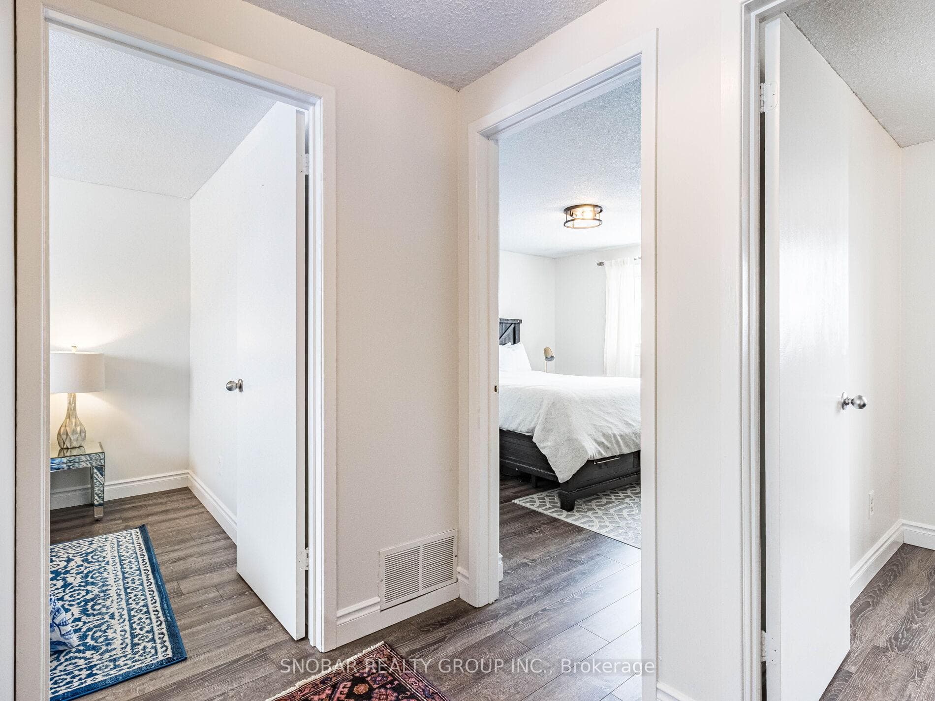 6280 Starfield Crescent photo 21