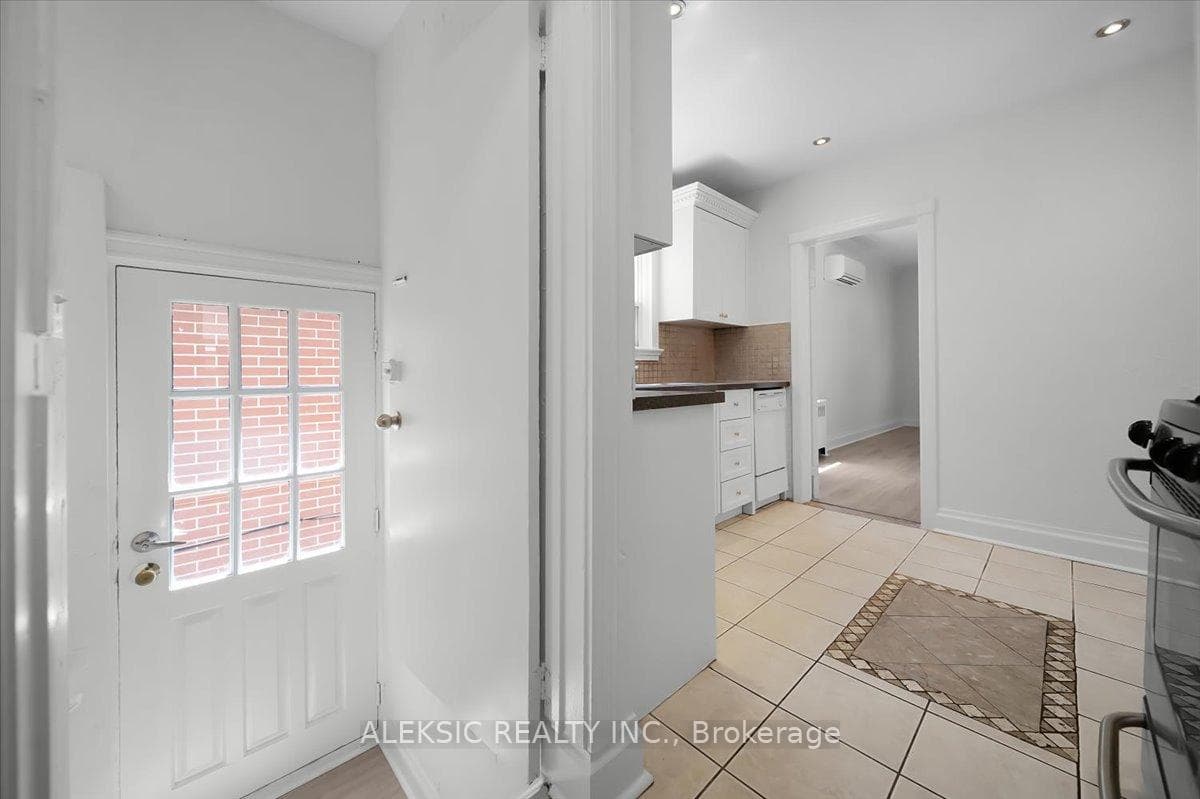 179 Thirtieth Street photo 15