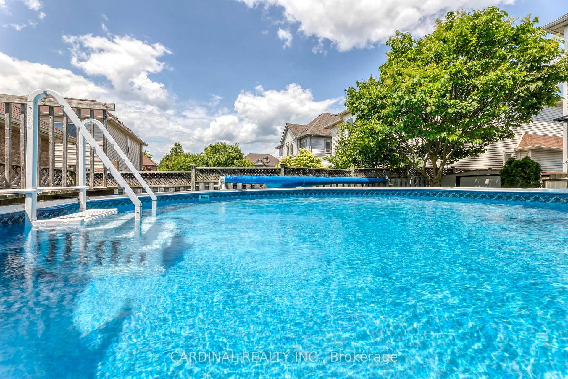 28 Bedell Crescent photo 39