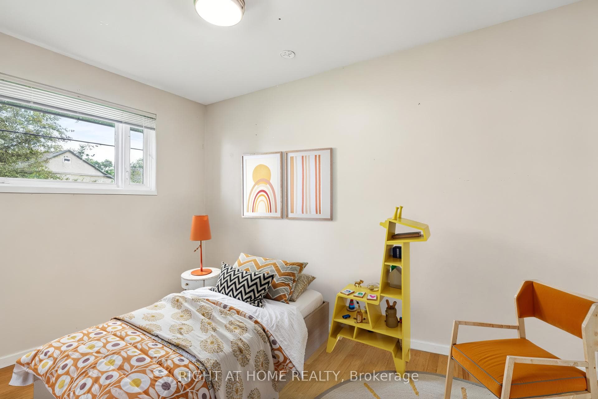 2nd Bedroom