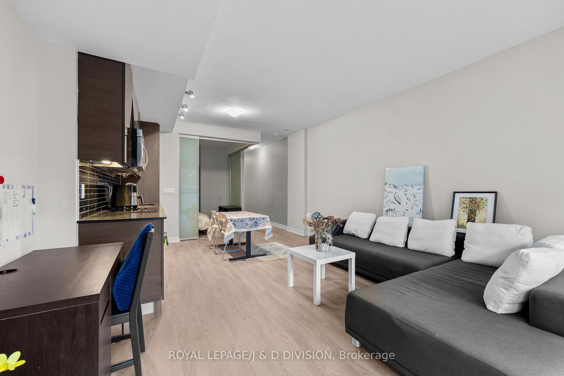 210 Simcoe Street Unit 607 photo 21