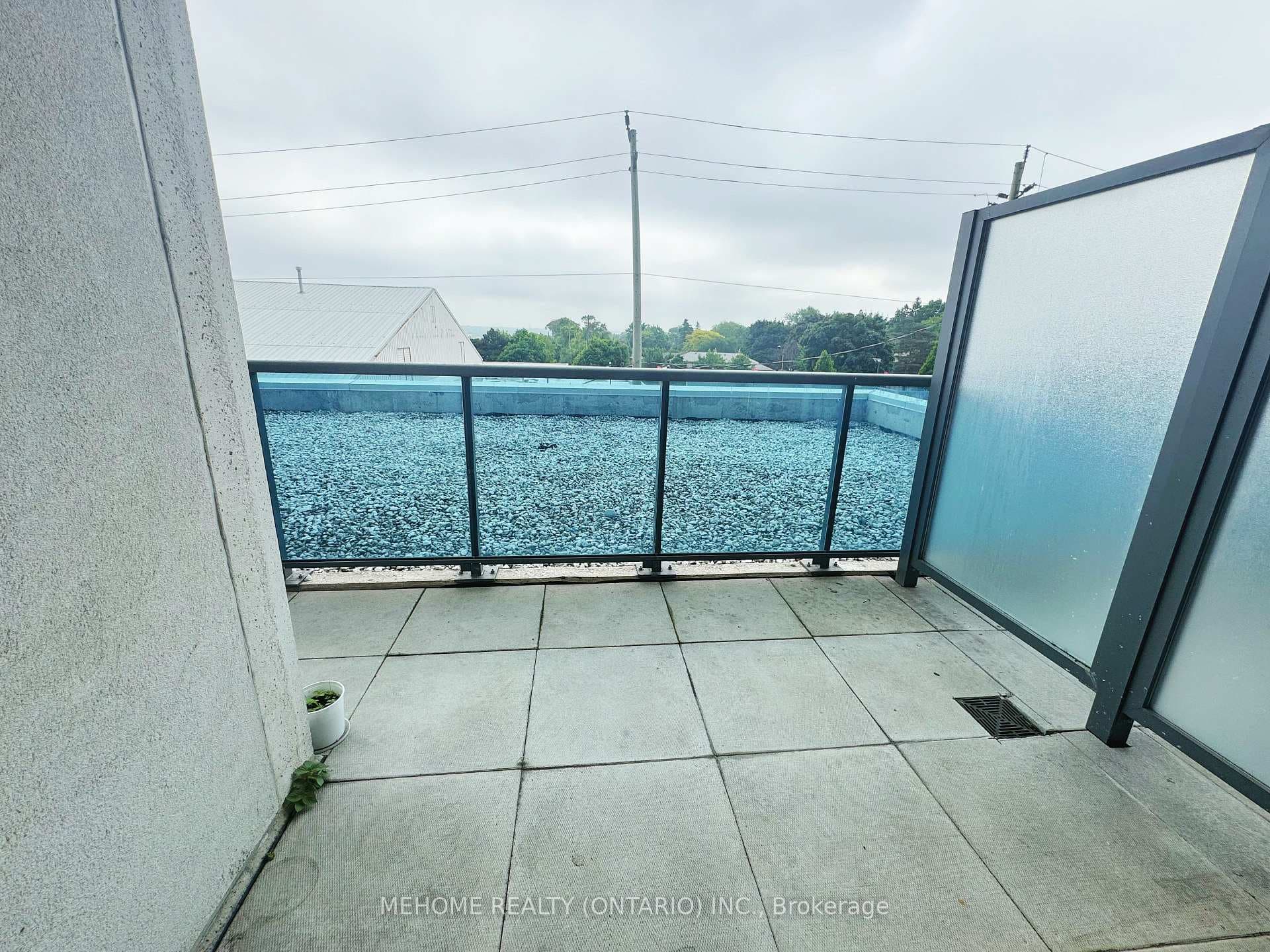 7167 Yonge Street Unit 201 photo 11