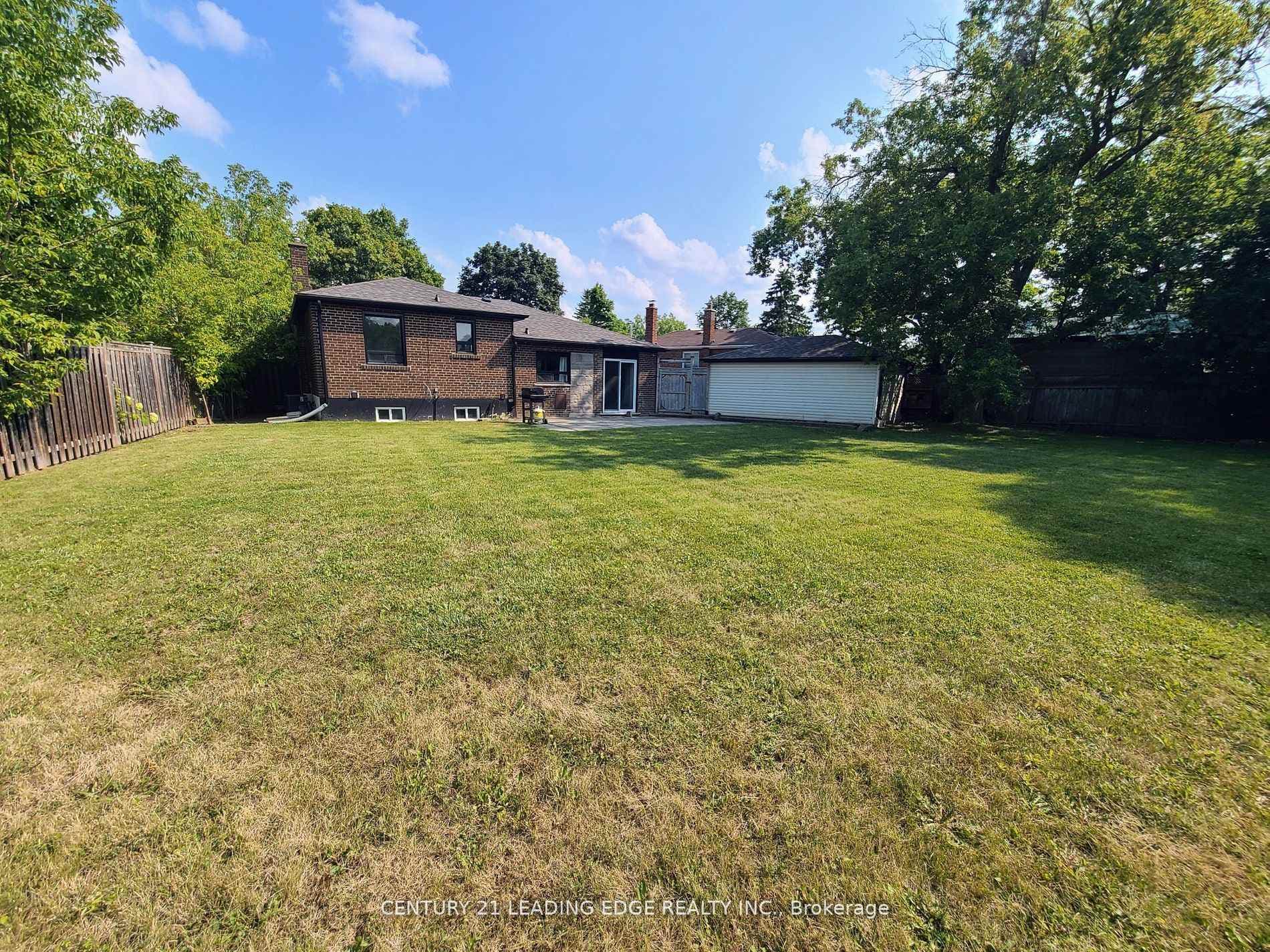 403 Oceanside Avenue photo 26