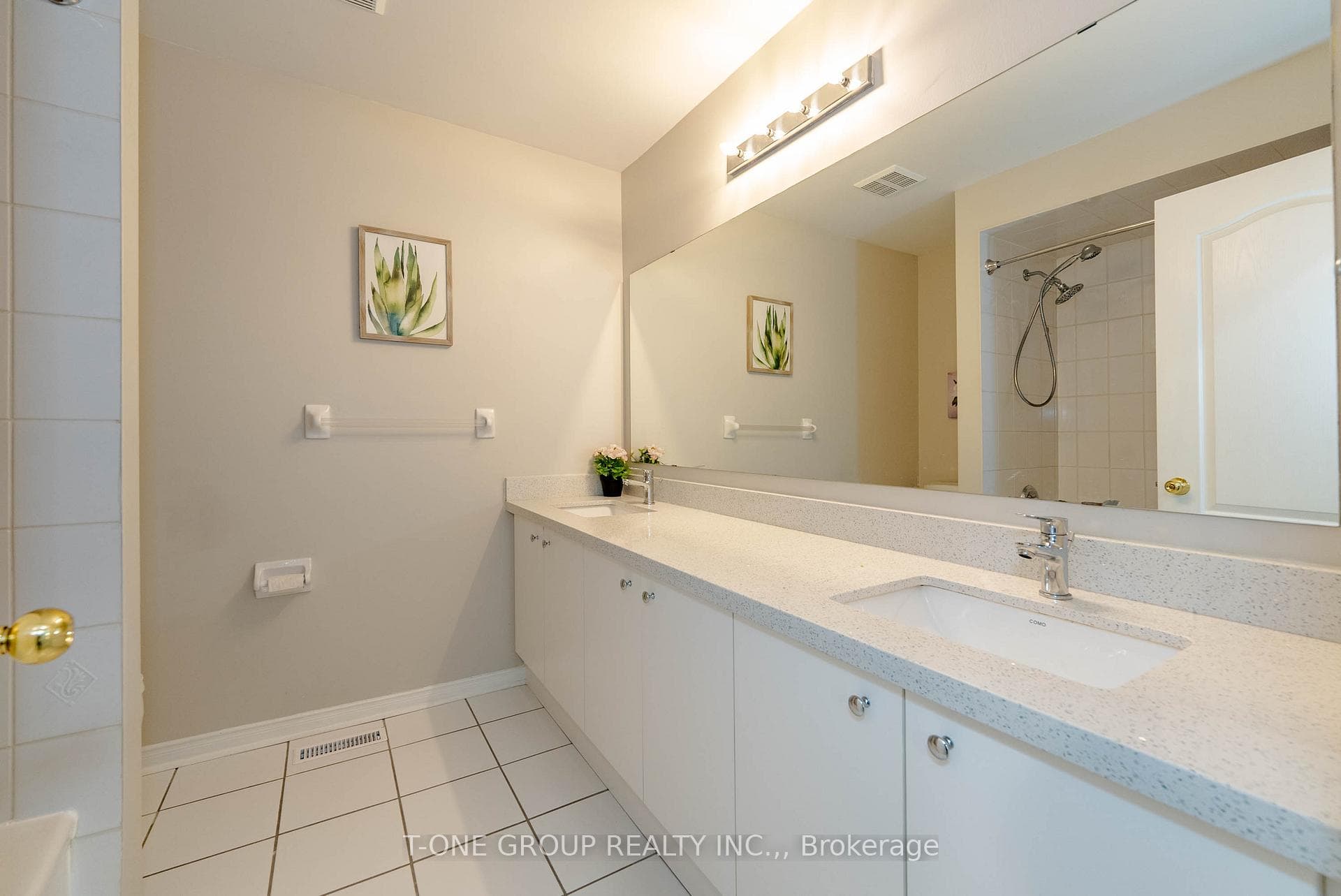 127 Jordanray Boulevard photo 32