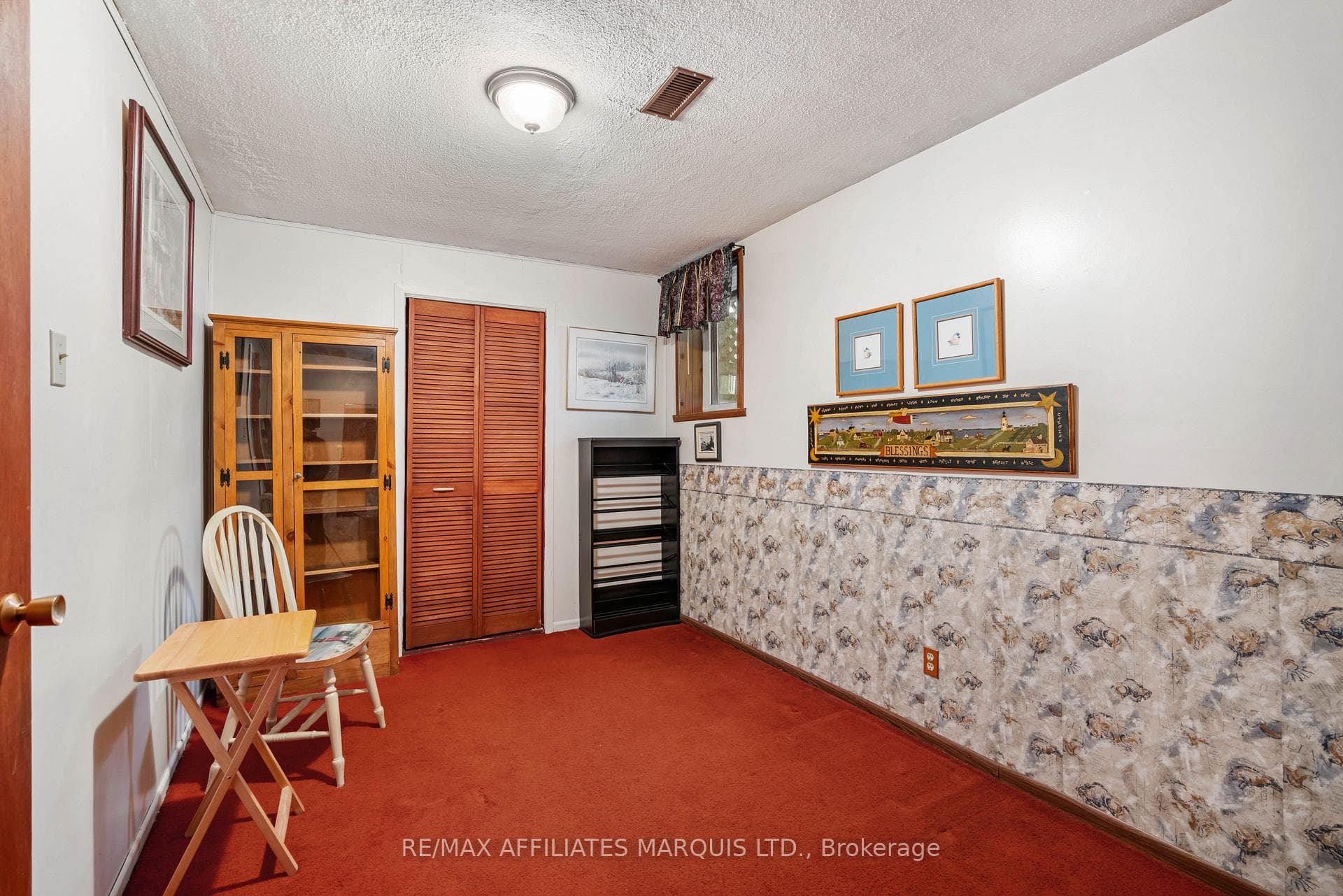 1412 Lochiel Street photo 28