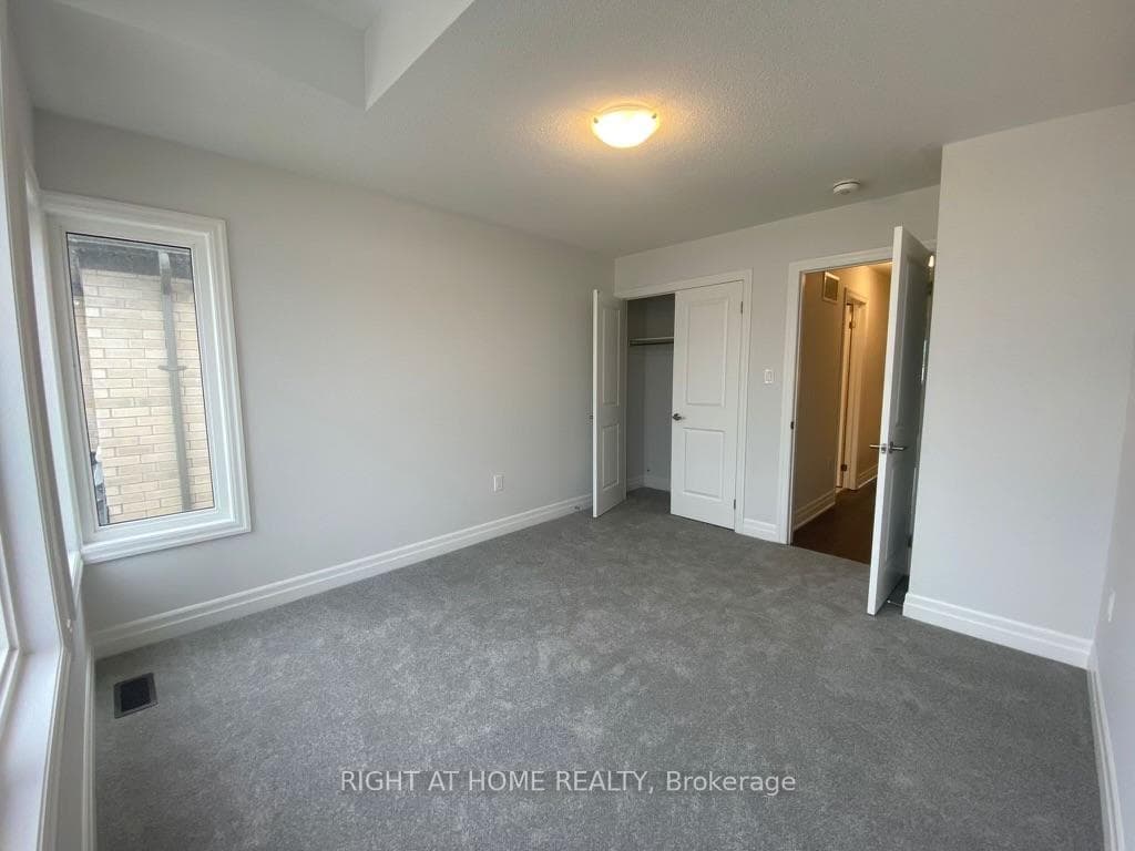 23 Federica Crescent photo 11
